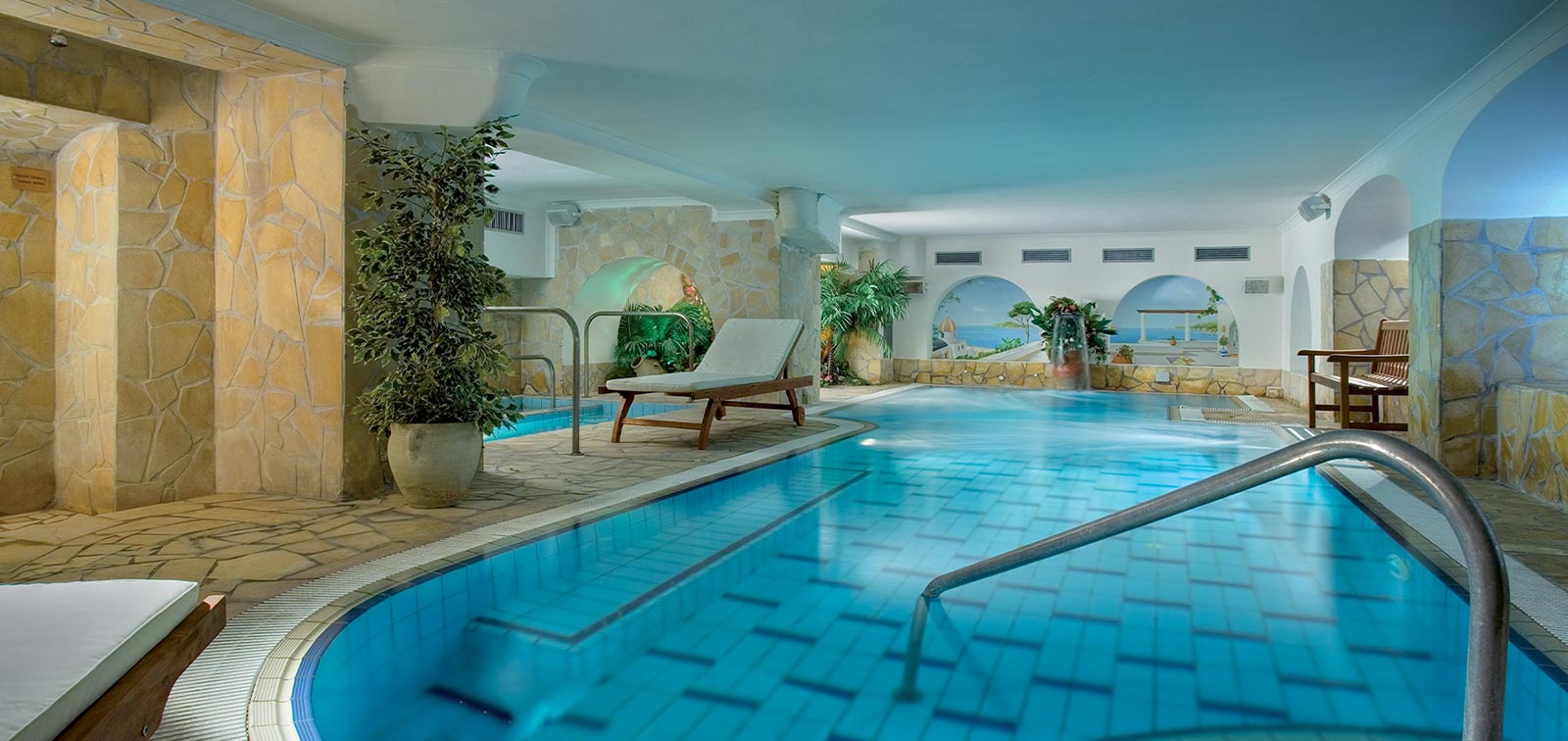 Wellness Hotel Flora***